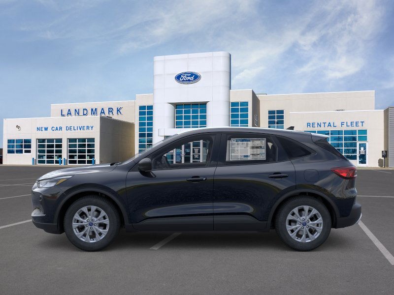 Ford Escape Vehicle Full-screen Gallery Image 3