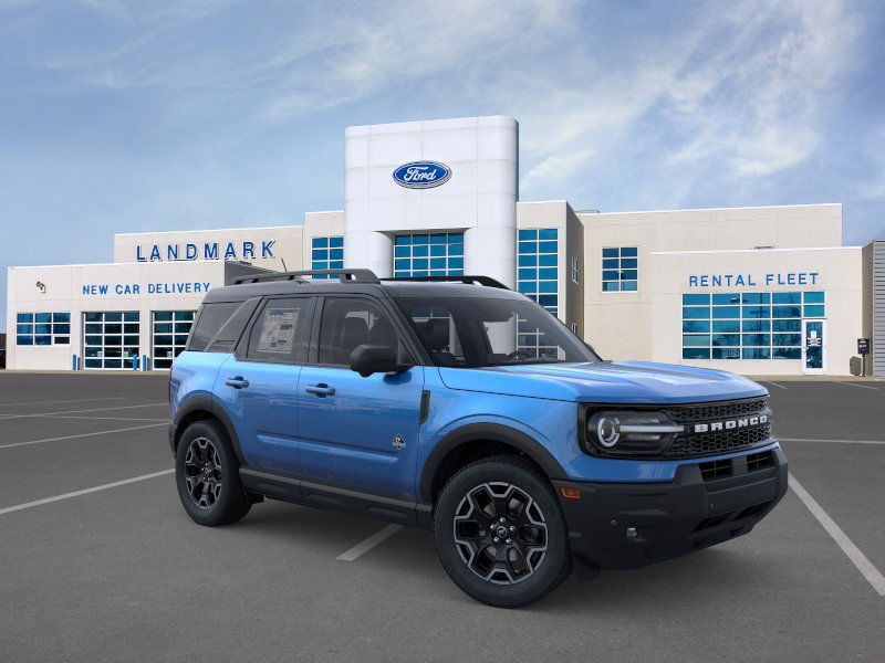 Ford Bronco Sport Vehicle Full-screen Gallery Image 7