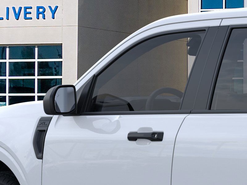 Ford Vehicle Full-screen Gallery Image 21