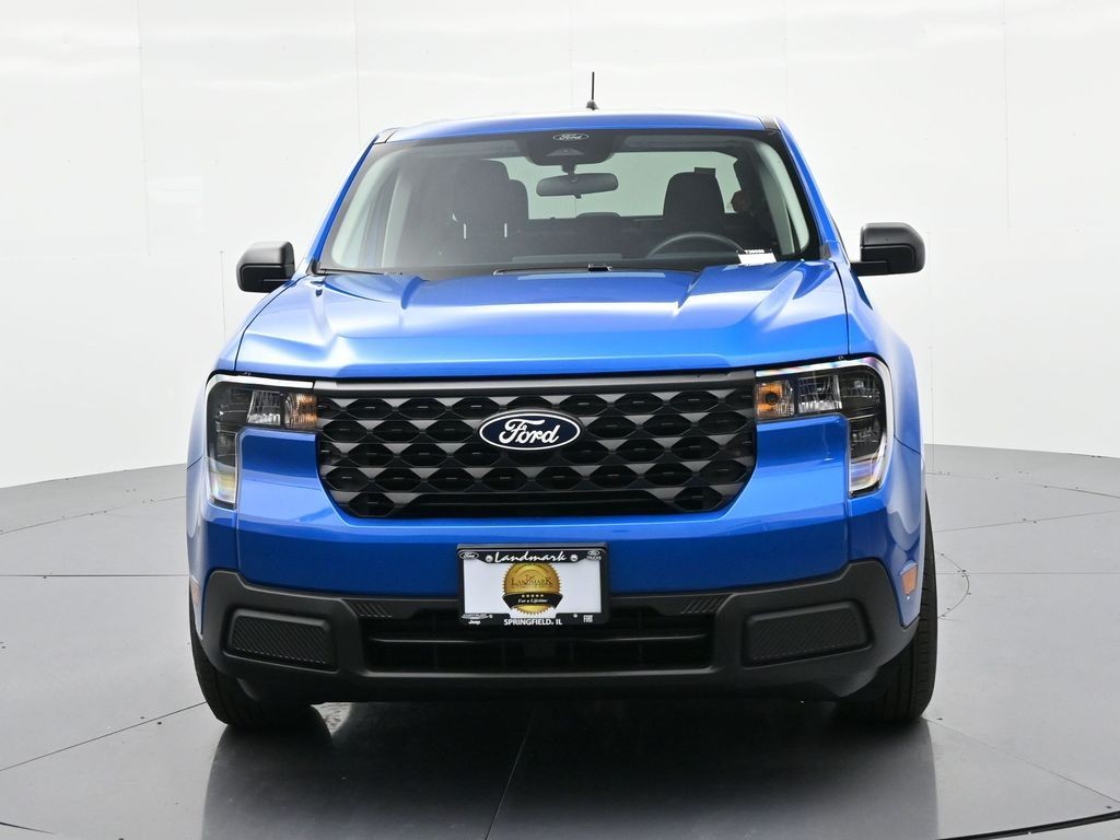 Ford Maverick Vehicle Full-screen Gallery Image 3