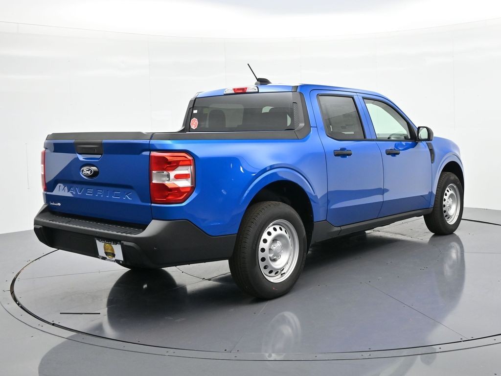 Ford Maverick Vehicle Full-screen Gallery Image 6