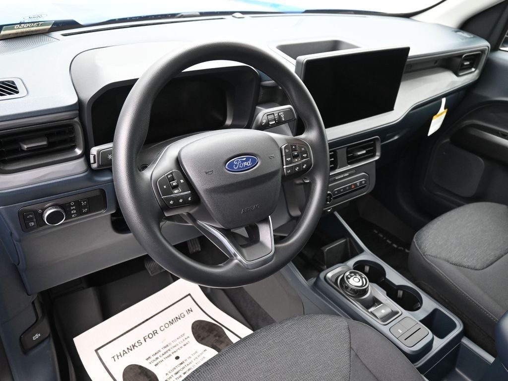 Ford Maverick Vehicle Full-screen Gallery Image 17