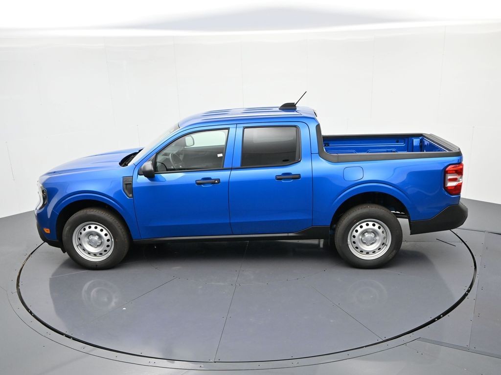 Ford Maverick Vehicle Full-screen Gallery Image 22