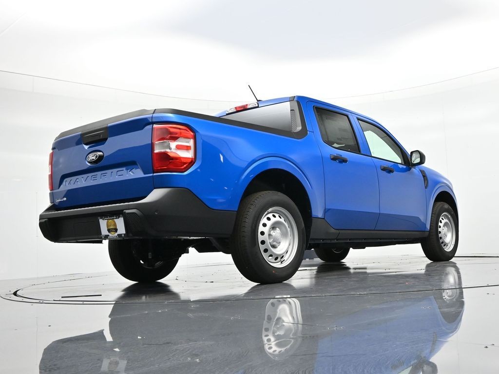 Ford Maverick Vehicle Full-screen Gallery Image 25