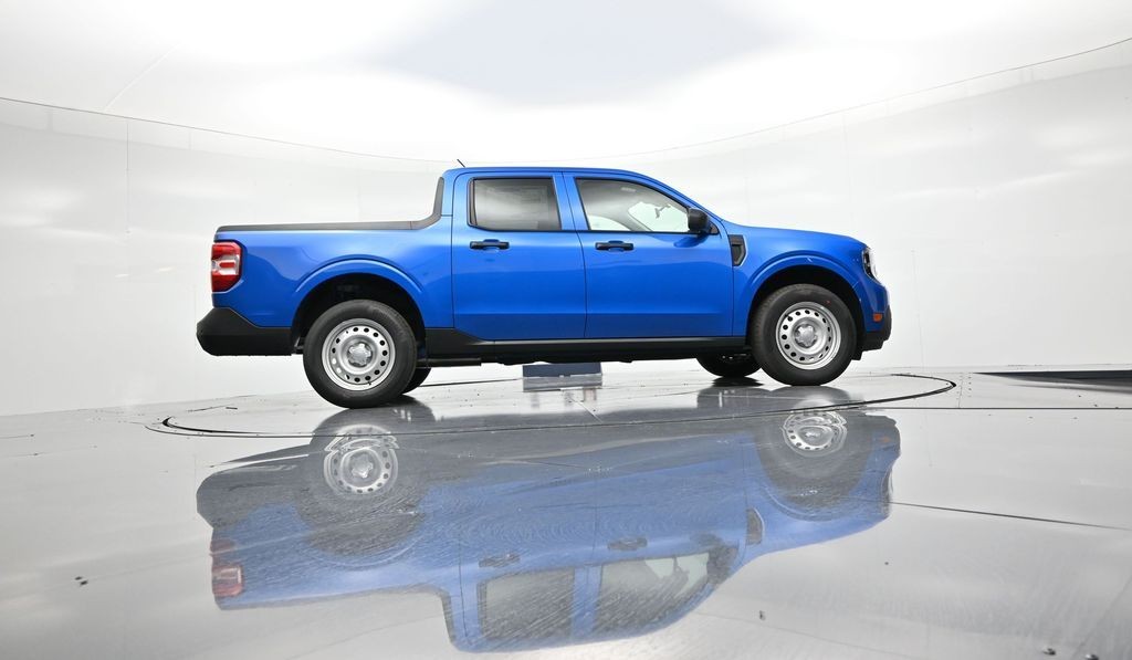 Ford Maverick Vehicle Full-screen Gallery Image 26