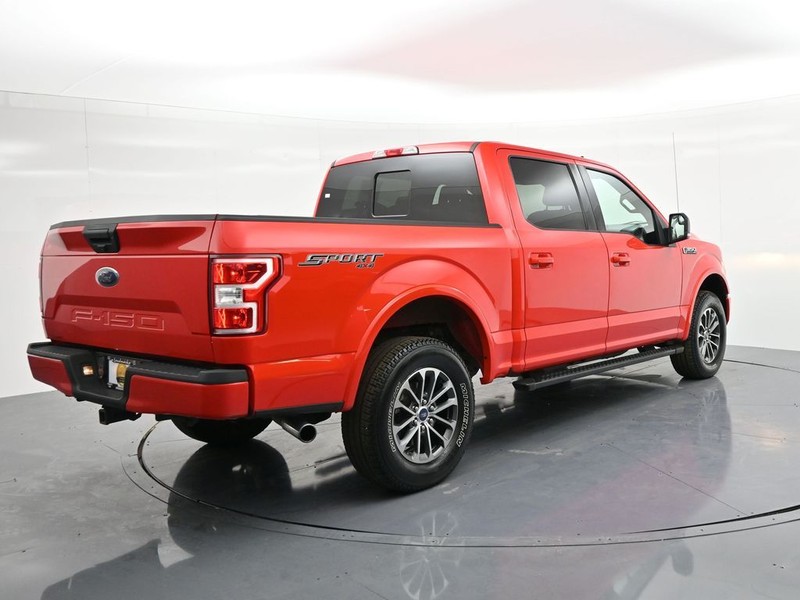 Ford F-150 Vehicle Full-screen Gallery Image 5