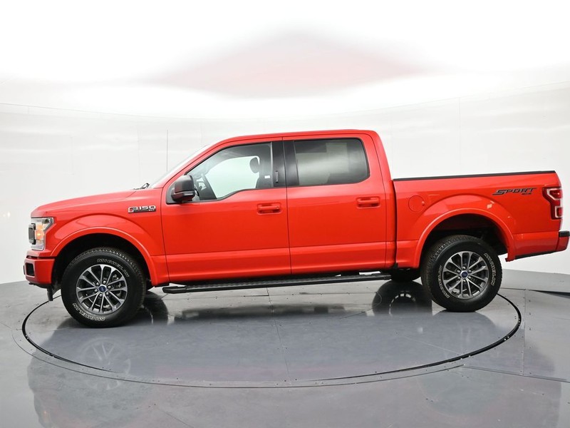 Ford F-150 Vehicle Full-screen Gallery Image 8