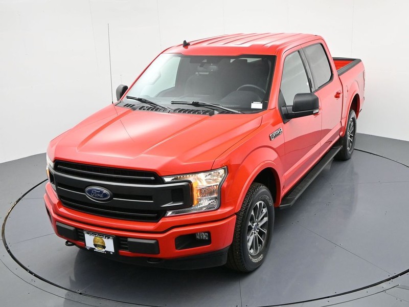 Ford F-150 Vehicle Full-screen Gallery Image 15