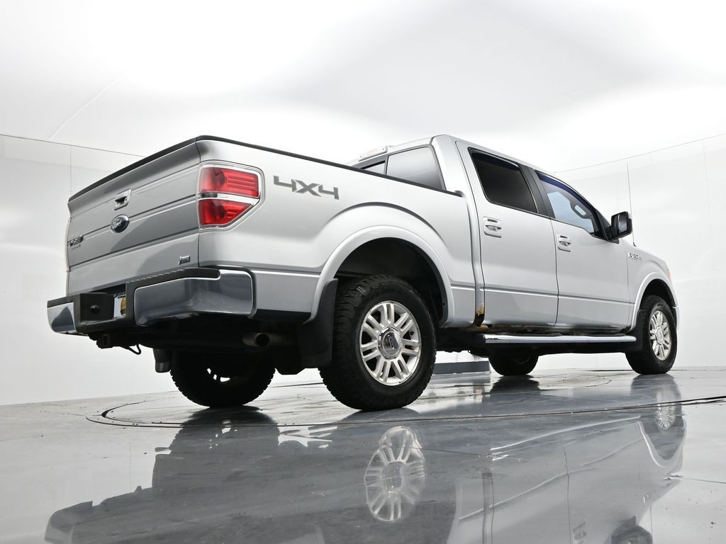 Ford F-150 Vehicle Full-screen Gallery Image 20