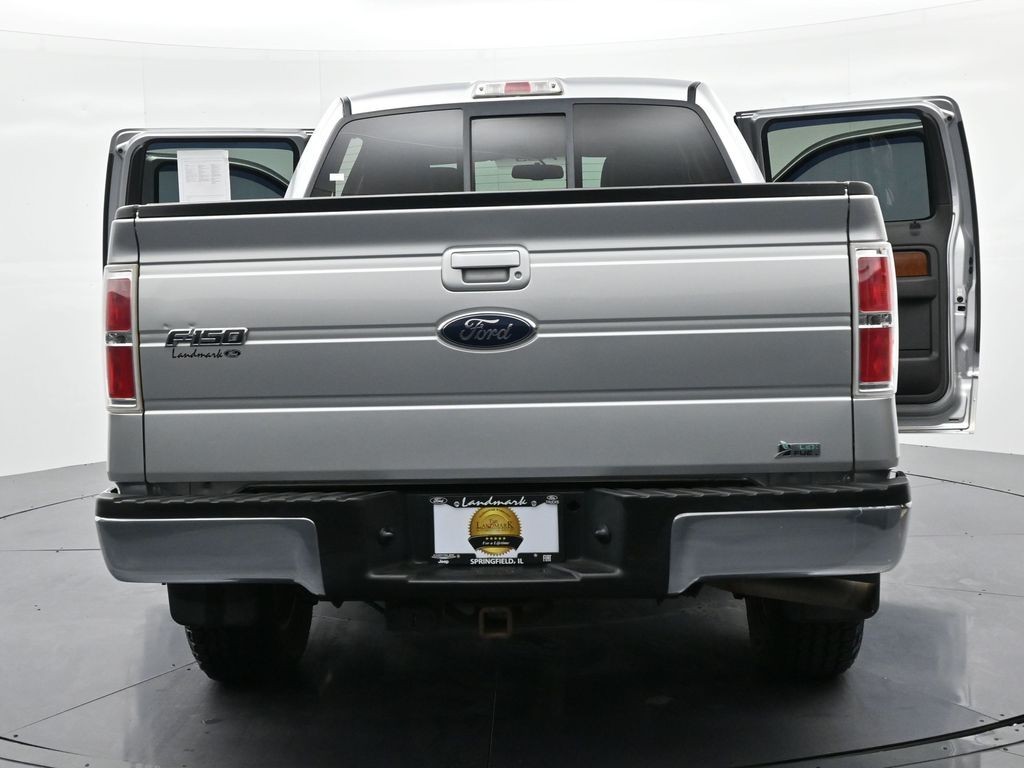 Ford F-150 Vehicle Full-screen Gallery Image 25