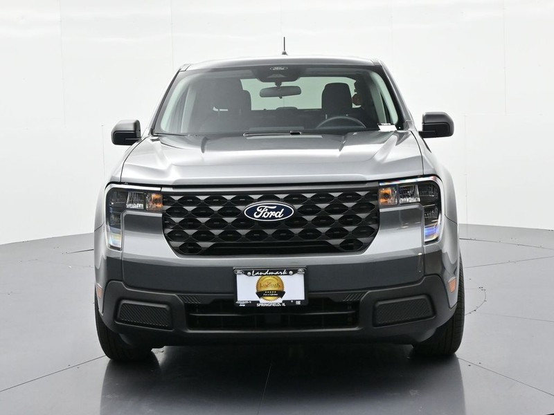 Ford Maverick Vehicle Full-screen Gallery Image 3