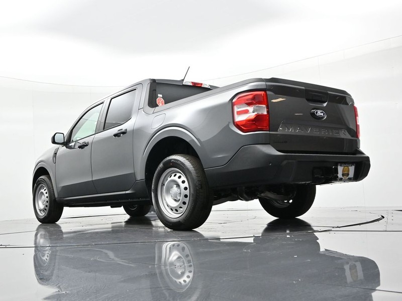 Ford Maverick Vehicle Full-screen Gallery Image 22