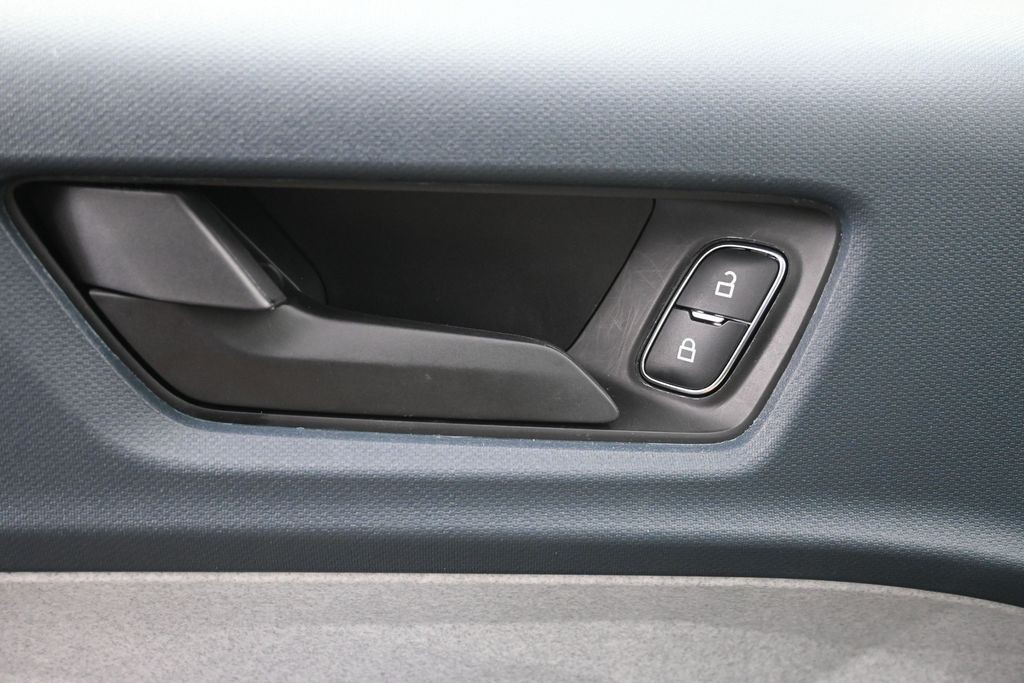 Ford Maverick Vehicle Full-screen Gallery Image 22