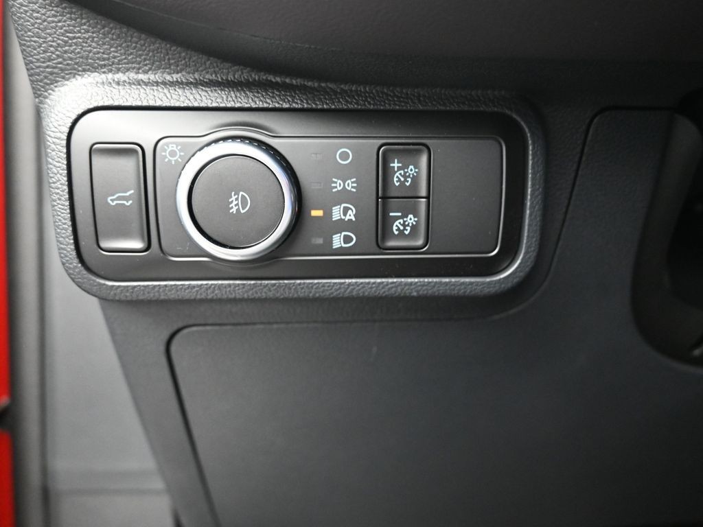 Ford Explorer Vehicle Full-screen Gallery Image 20