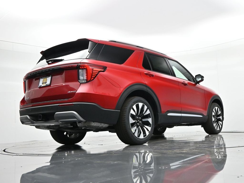 Ford Explorer Vehicle Full-screen Gallery Image 30
