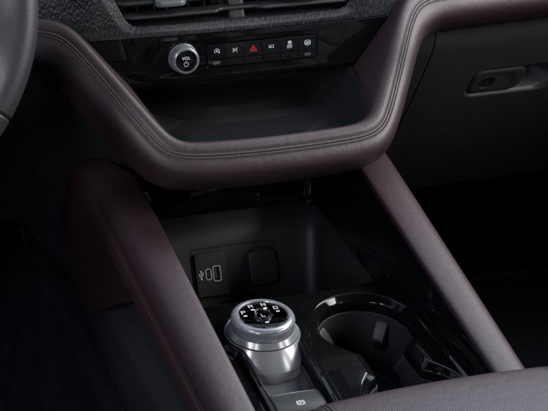 Ford Explorer Vehicle Full-screen Gallery Image 15