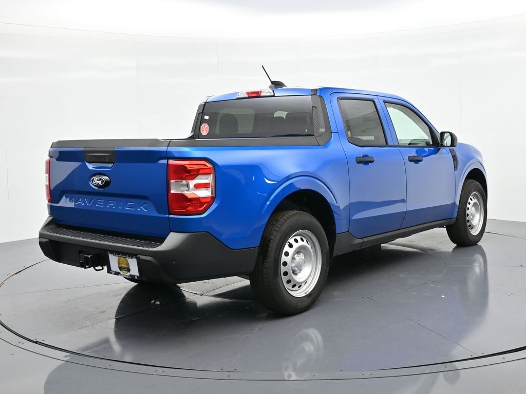 Ford Maverick Vehicle Full-screen Gallery Image 6
