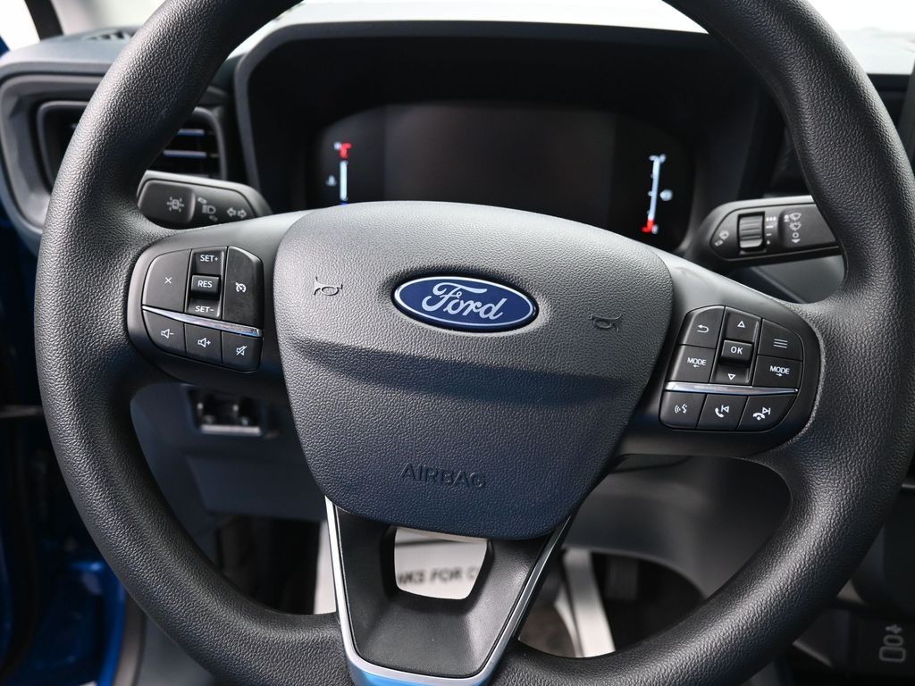 Ford Maverick Vehicle Full-screen Gallery Image 13