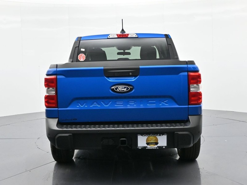 Ford Maverick Vehicle Full-screen Gallery Image 7