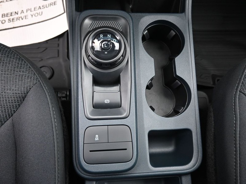 Ford Maverick Vehicle Full-screen Gallery Image 12