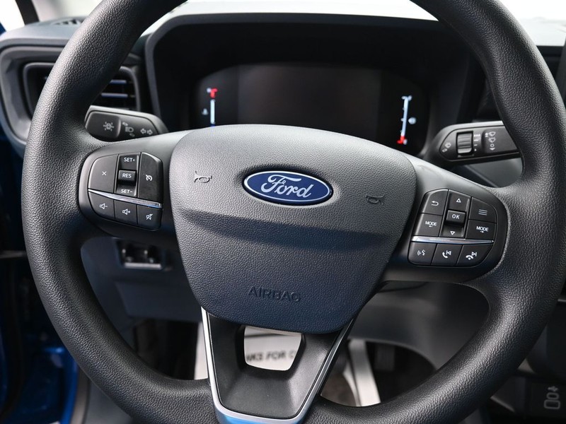 Ford Maverick Vehicle Full-screen Gallery Image 13