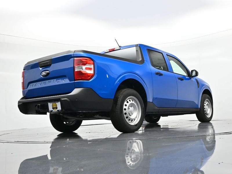 Ford Maverick Vehicle Full-screen Gallery Image 22
