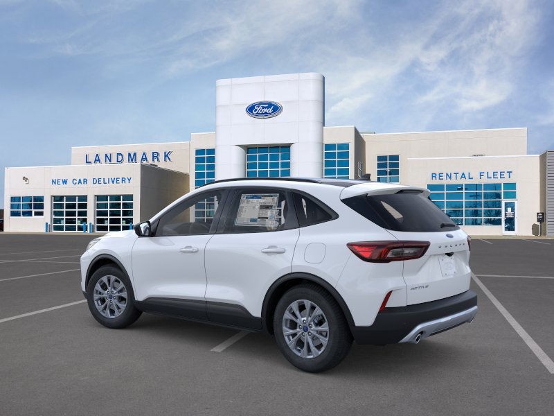 Ford Escape Vehicle Full-screen Gallery Image 4