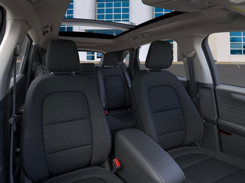 Ford Escape Vehicle Full-screen Gallery Image 10