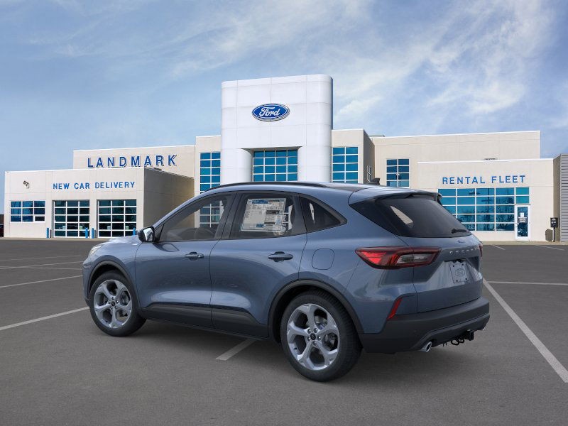 Ford Escape Hybrid Vehicle Full-screen Gallery Image 4