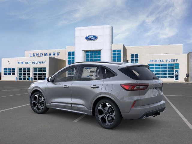 Ford Escape Hybrid Vehicle Full-screen Gallery Image 4