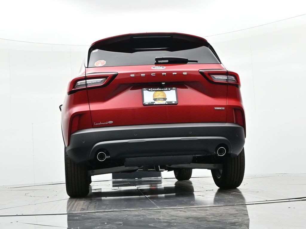 Ford Escape Hybrid Vehicle Full-screen Gallery Image 23