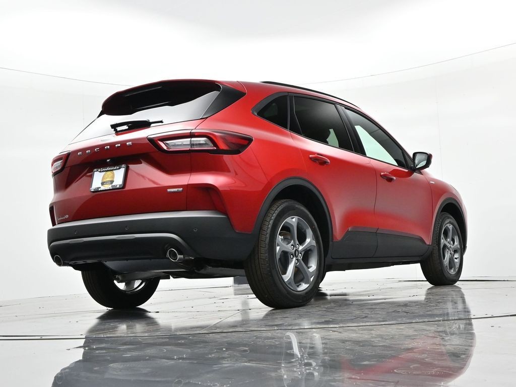 Ford Escape Hybrid Vehicle Full-screen Gallery Image 24