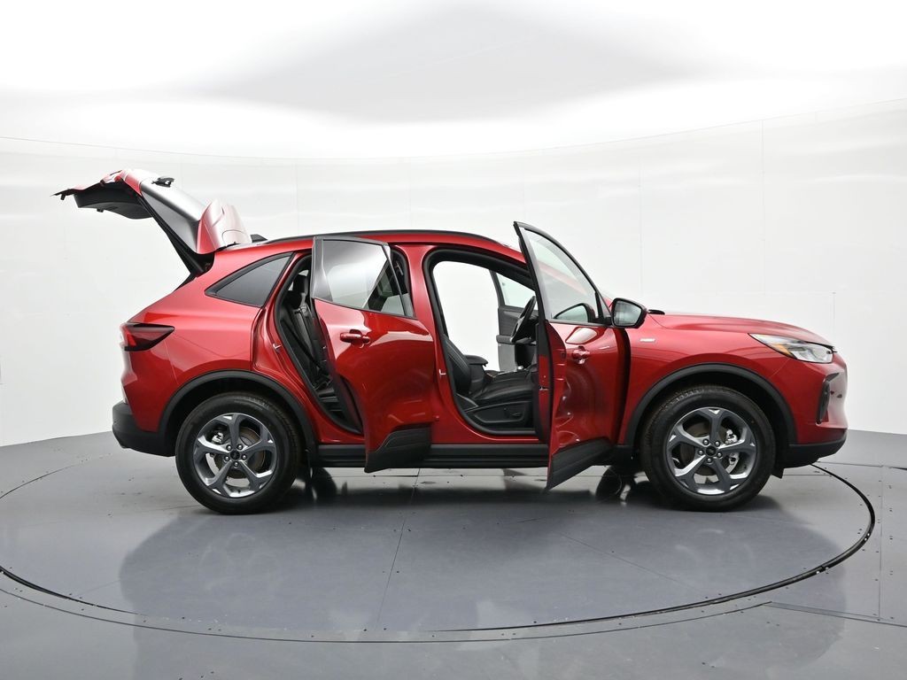 Ford Escape Hybrid Vehicle Full-screen Gallery Image 26