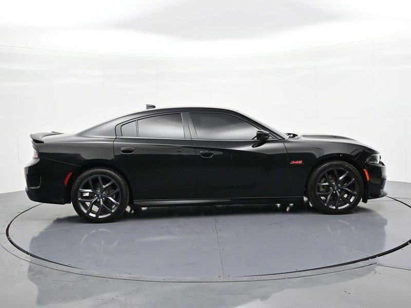 Dodge Charger Vehicle Full-screen Gallery Image 5