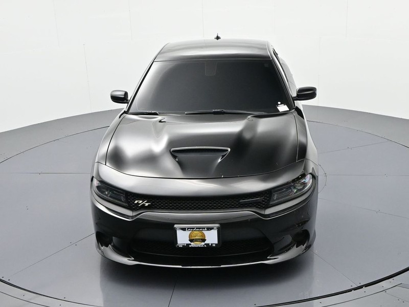 Dodge Charger Vehicle Full-screen Gallery Image 17