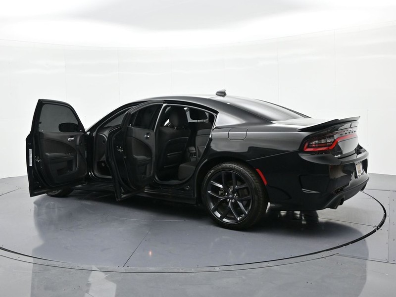 Dodge Charger Vehicle Full-screen Gallery Image 25