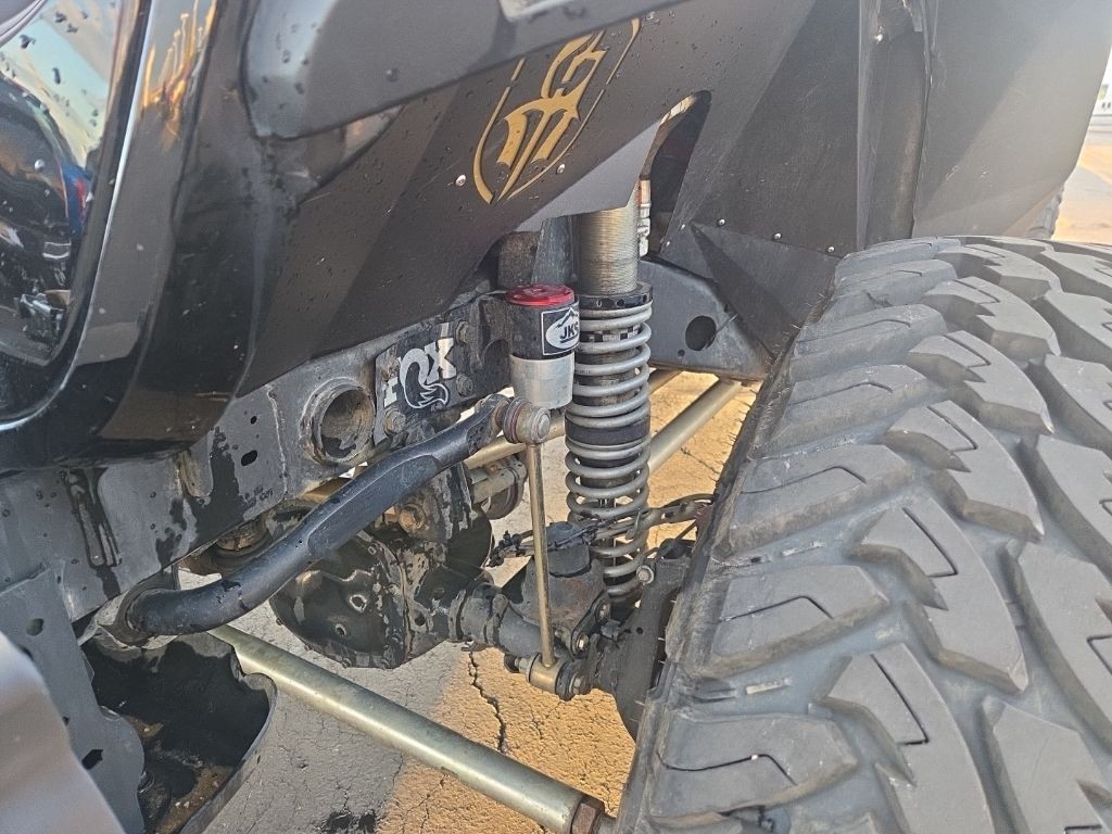 Jeep Wrangler Vehicle Full-screen Gallery Image 3