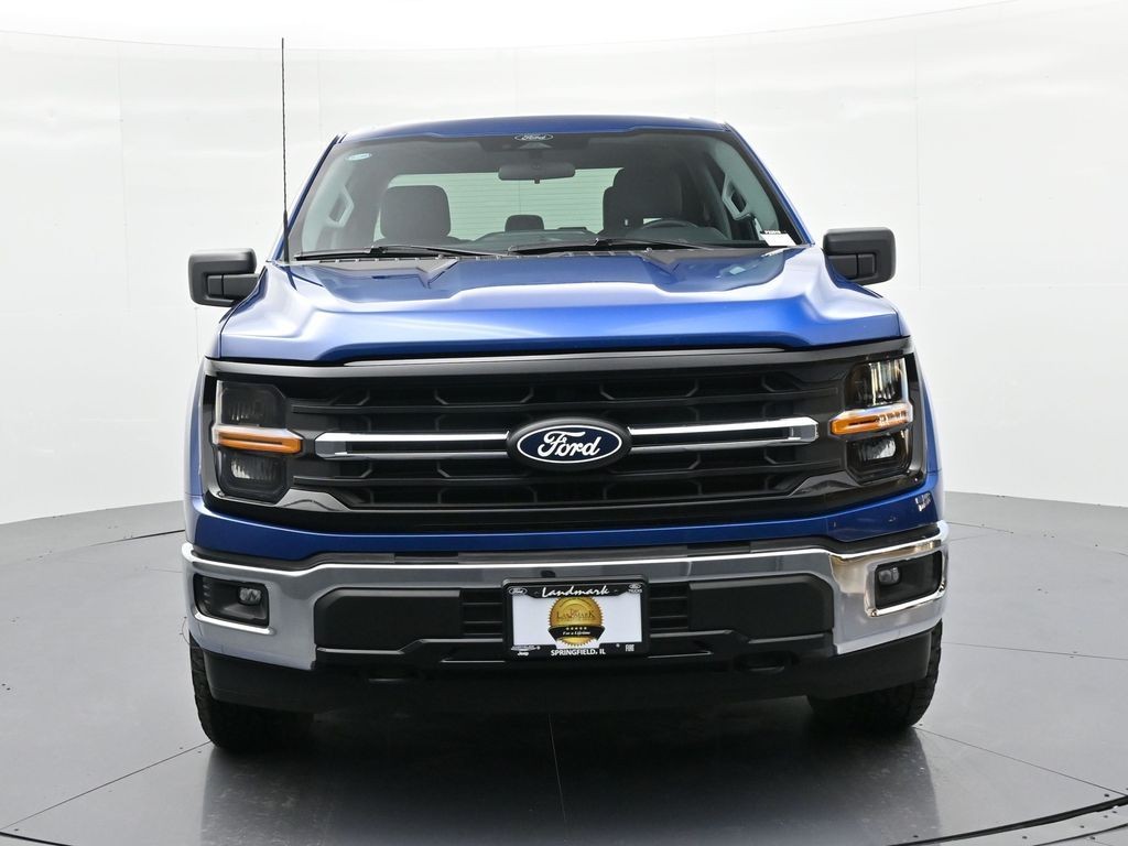 Ford F-150 Vehicle Full-screen Gallery Image 3