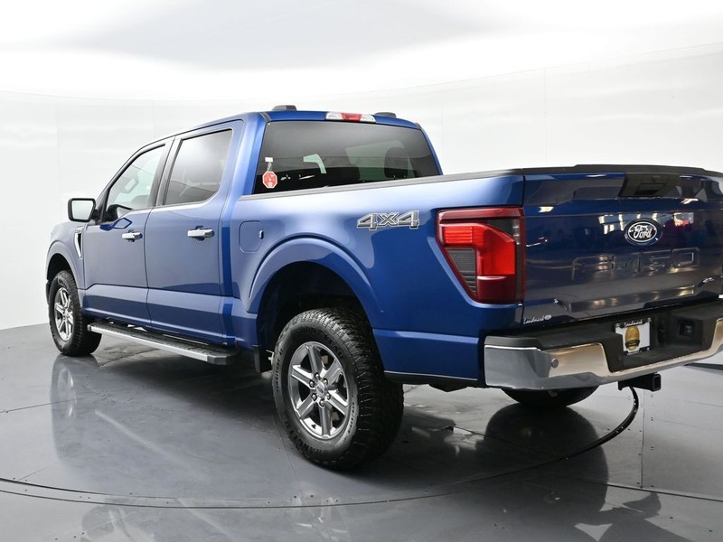 Ford F-150 Vehicle Full-screen Gallery Image 8
