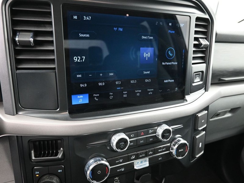 Ford F-150 Vehicle Full-screen Gallery Image 12