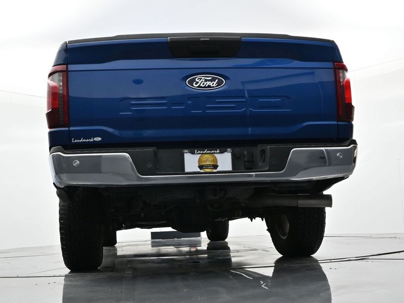 Ford F-150 Vehicle Full-screen Gallery Image 20