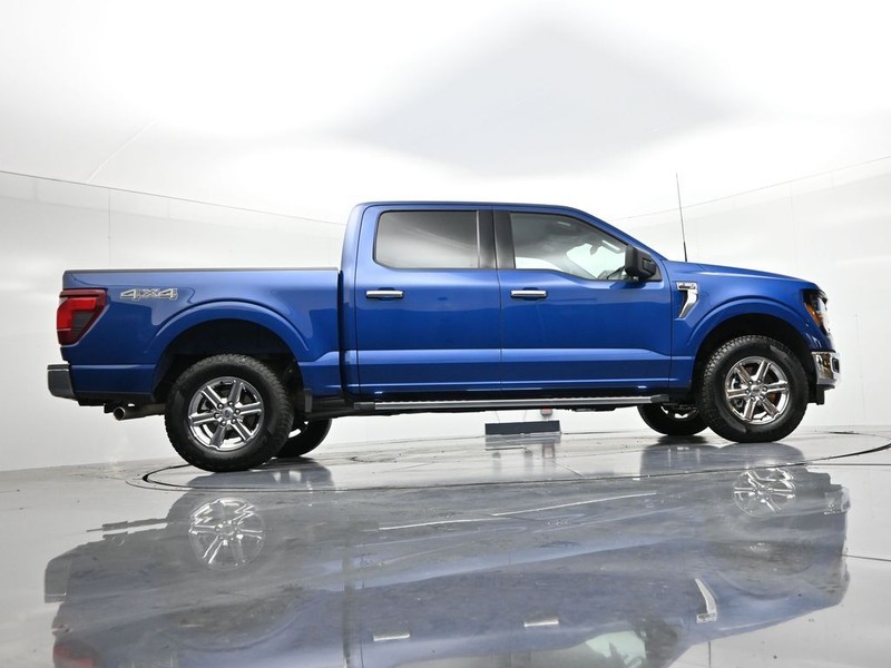 Ford F-150 Vehicle Full-screen Gallery Image 22