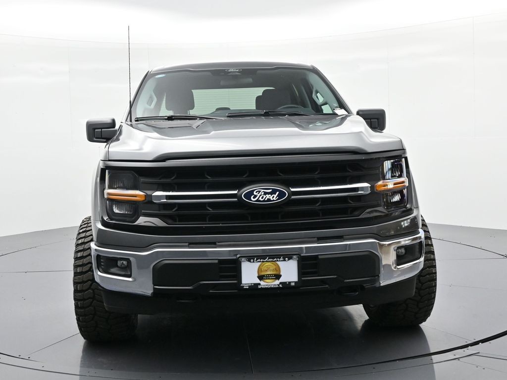Ford F-150 Vehicle Full-screen Gallery Image 3