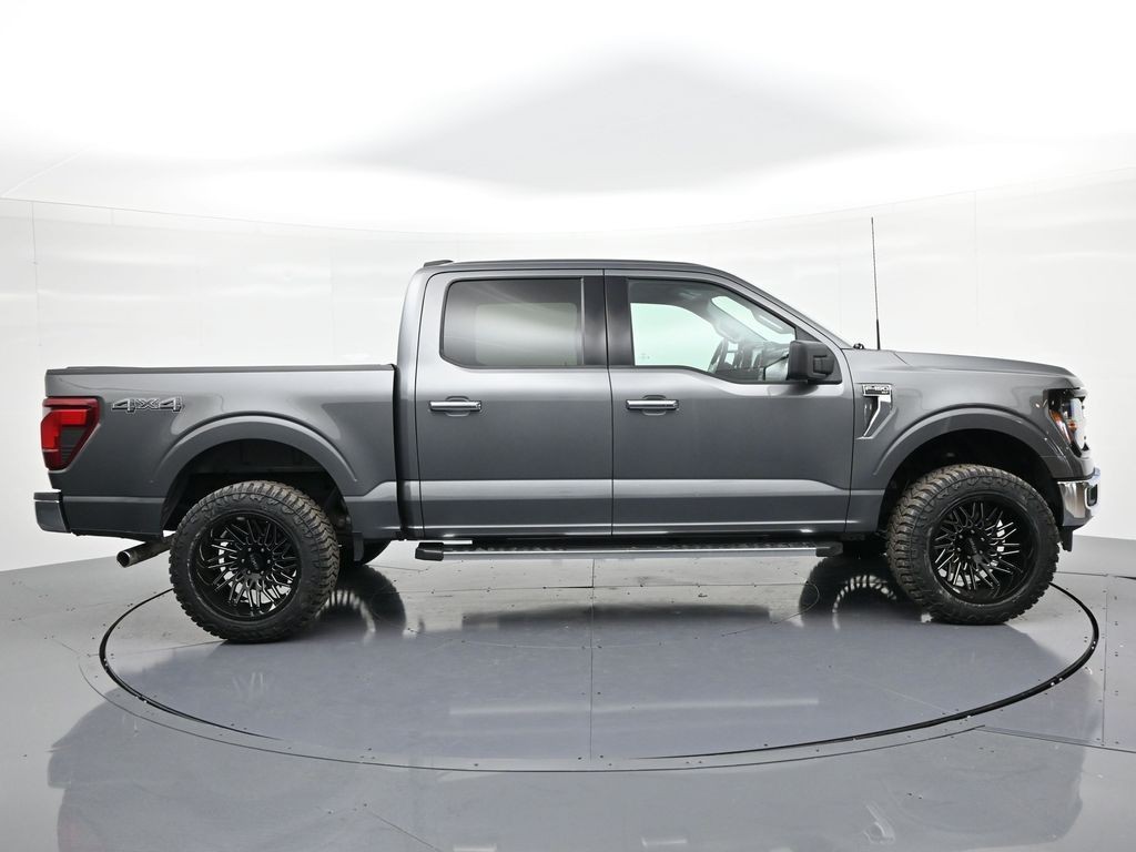 Ford F-150 Vehicle Full-screen Gallery Image 5