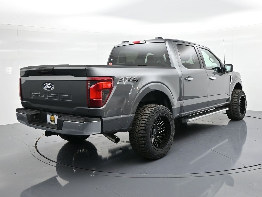 Ford F-150 Vehicle Full-screen Gallery Image 6