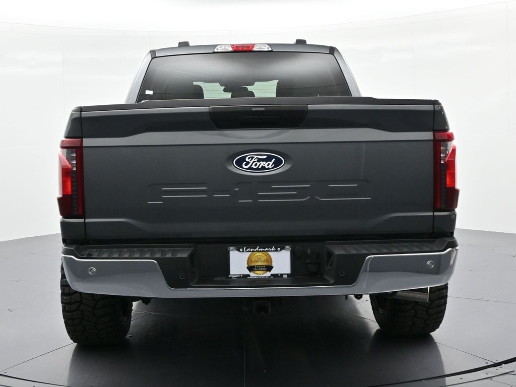 Ford F-150 Vehicle Full-screen Gallery Image 7