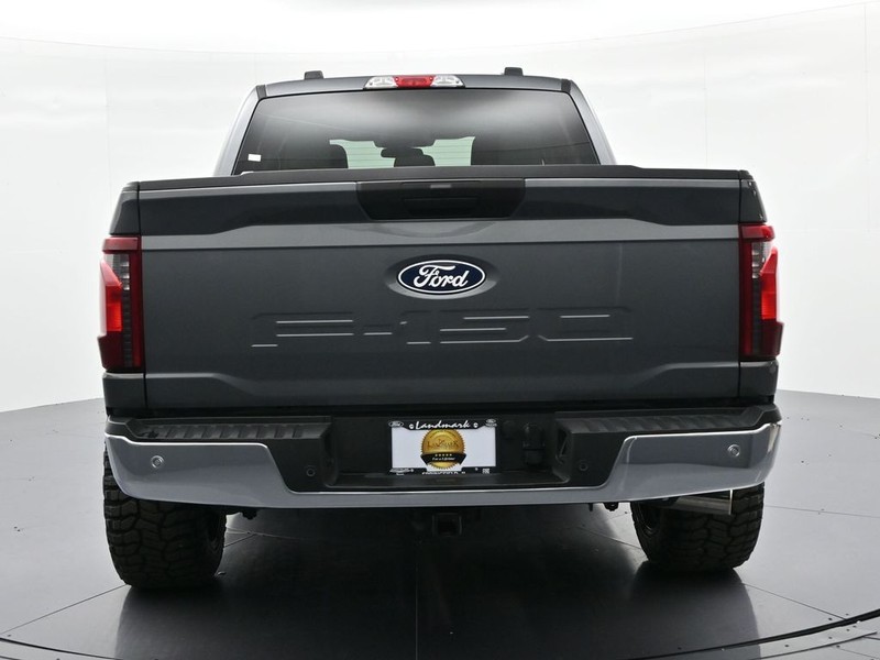 Ford F-150 Vehicle Full-screen Gallery Image 7