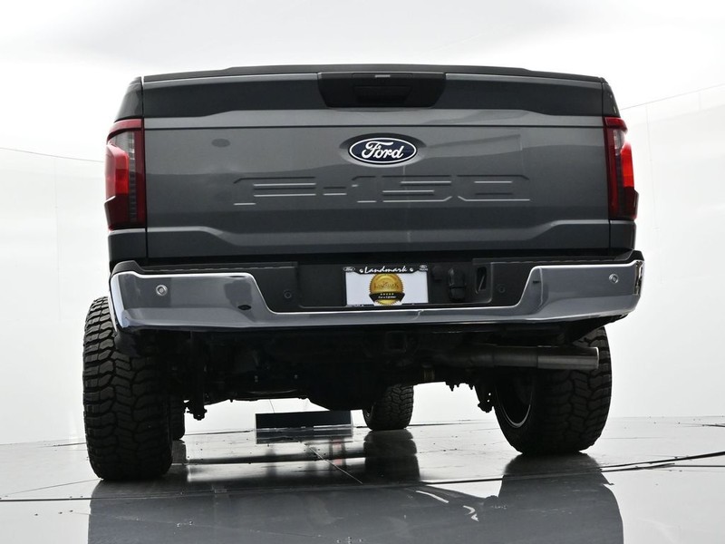 Ford F-150 Vehicle Full-screen Gallery Image 20