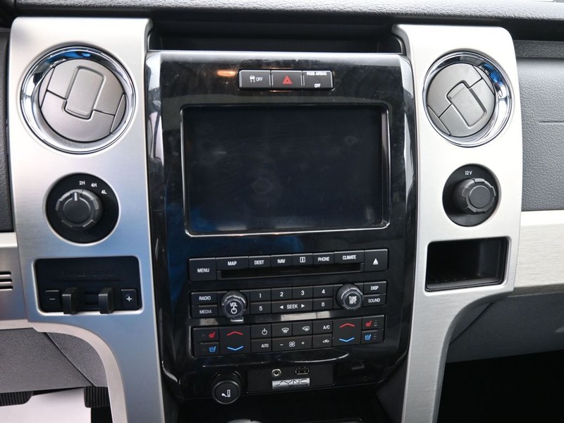 Ford F-150 Vehicle Full-screen Gallery Image 10
