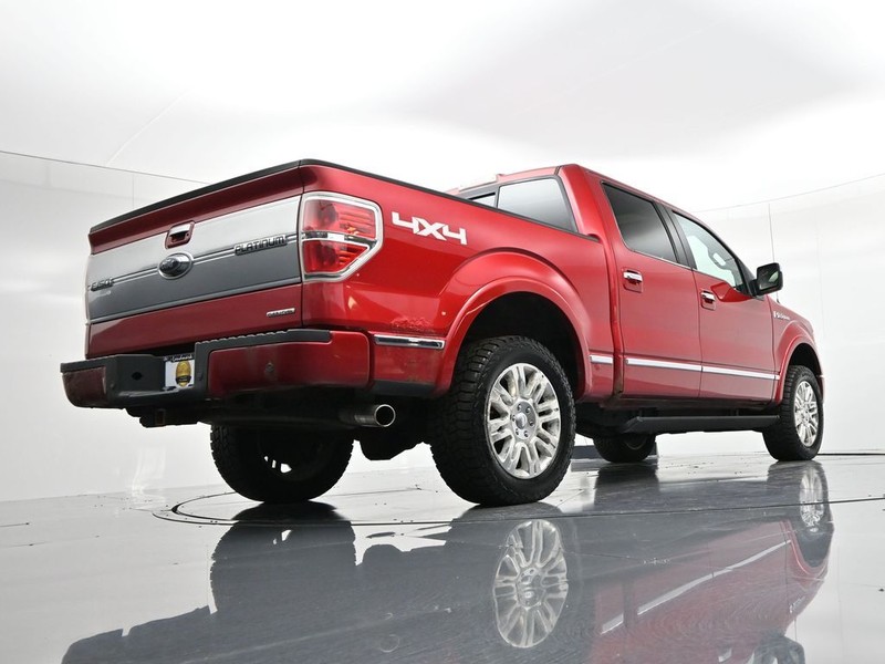 Ford F-150 Vehicle Full-screen Gallery Image 24